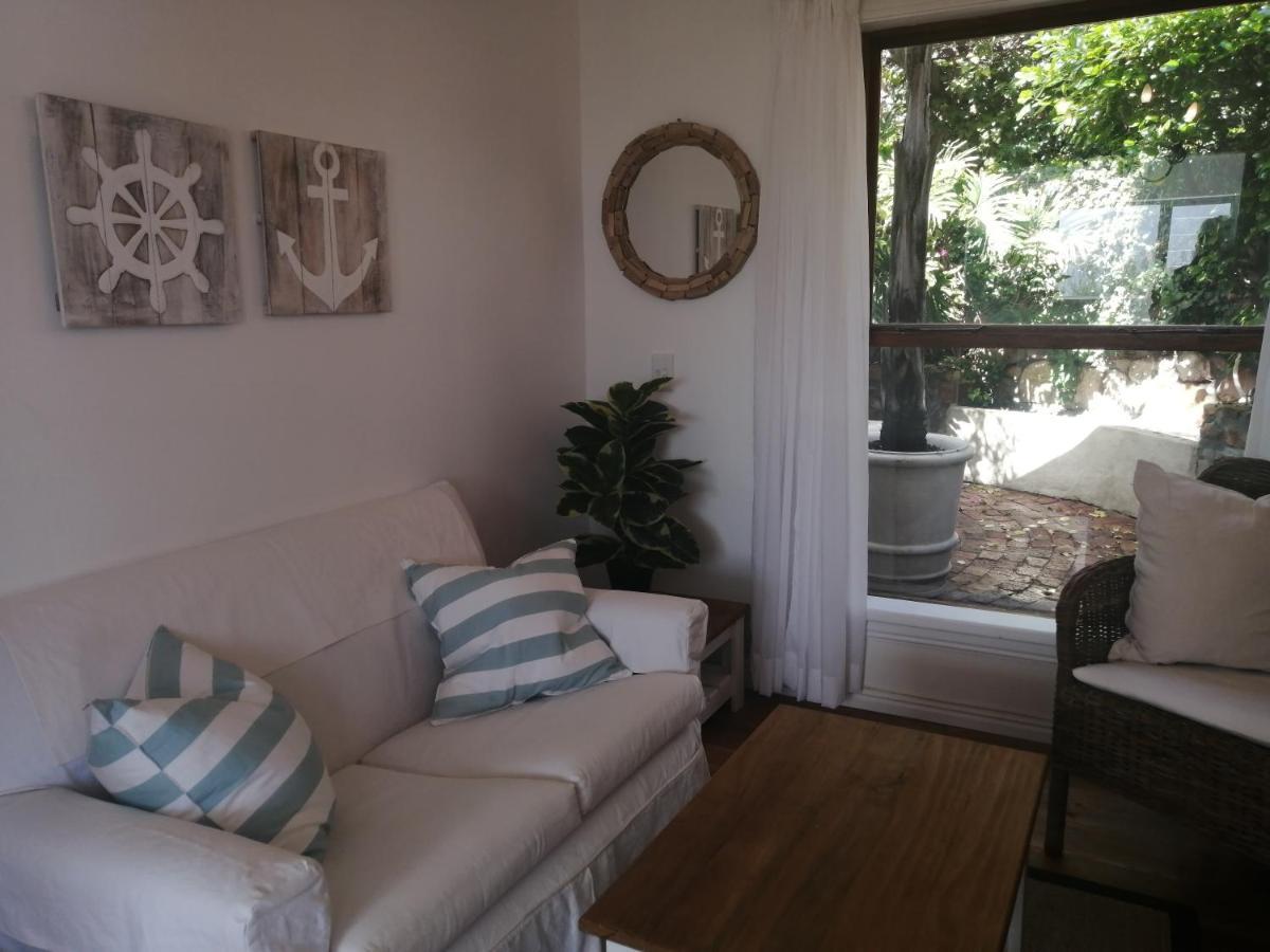 African Violet Guest Suites Noordhoek Kültér fotó