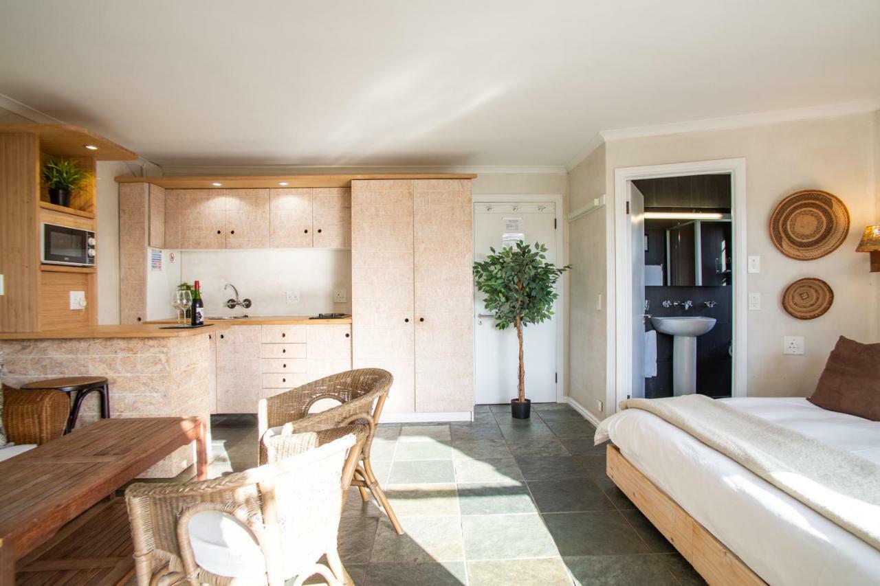 African Violet Guest Suites Noordhoek Kültér fotó